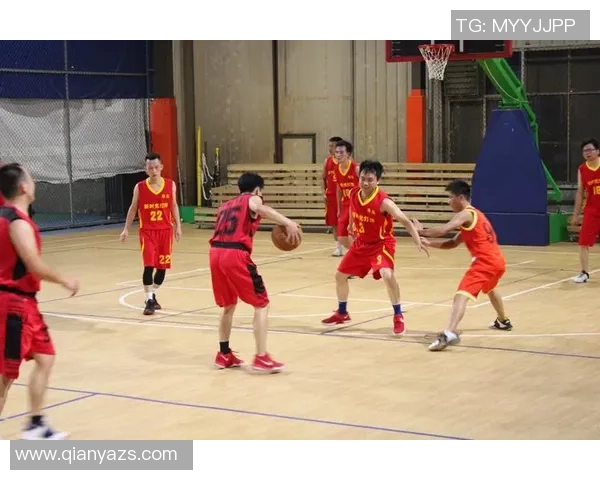 上海篮球队反击战术分析与成败得失的深度剖析 上海篮球队反击战术分析与成败得失的深度剖析