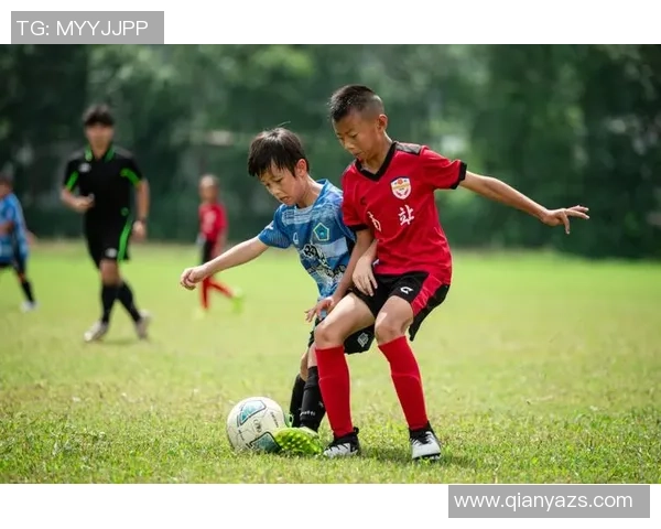 奥盛足球引领新潮流助力青少年成长与足球梦想的实现 奥盛足球引领新潮流助力青少年成长与足球梦想的实现